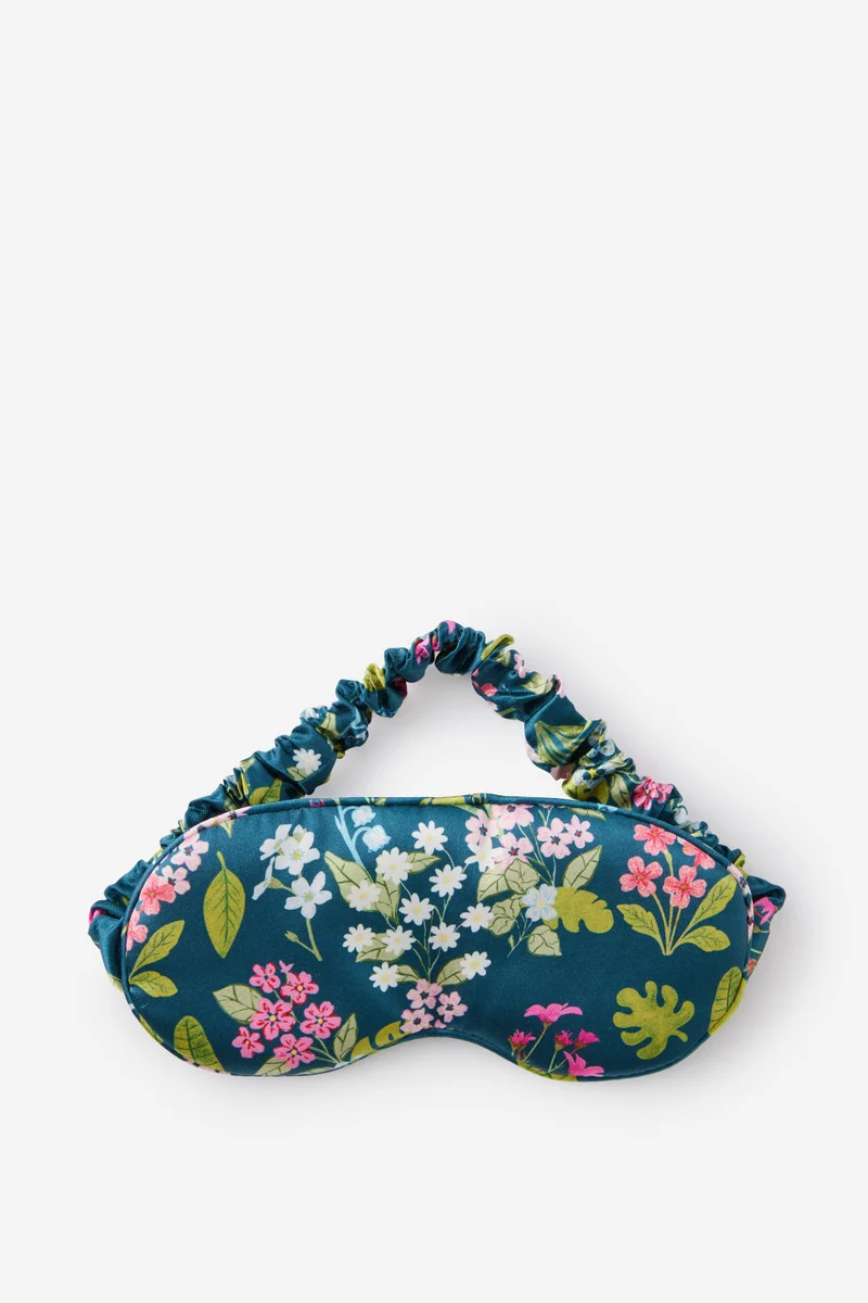 Typo Lash Contoured Eye Mask